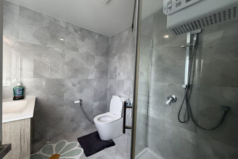 Photo of property in 6d Christmas Road, Manurewa, Auckland, 2102