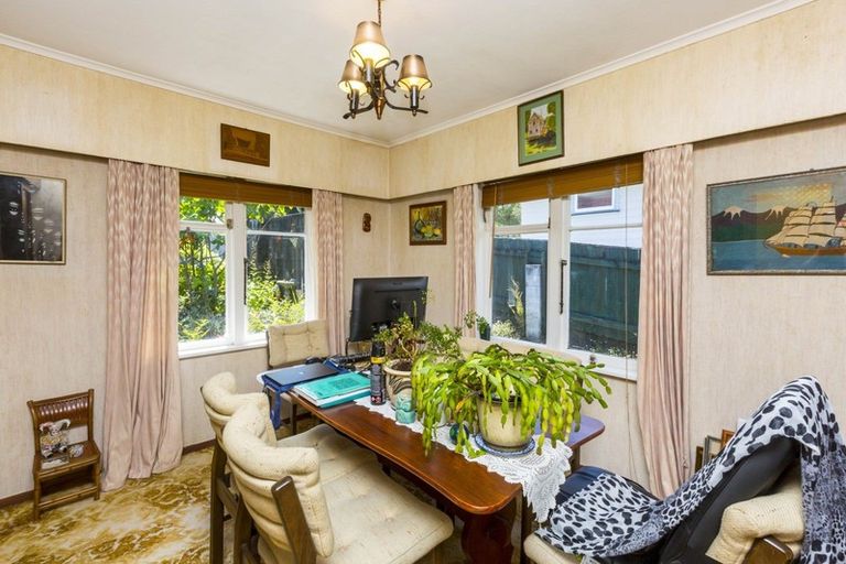 Photo of property in 30 Gillespies Road, Birchville, Upper Hutt, 5018