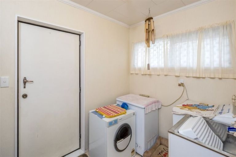 Photo of property in 15 Cook Street, Foxton, 4814