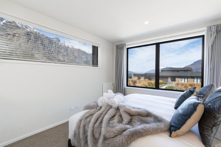 Photo of property in 35 Jacks Point Rise, Jacks Point, Queenstown, 9371