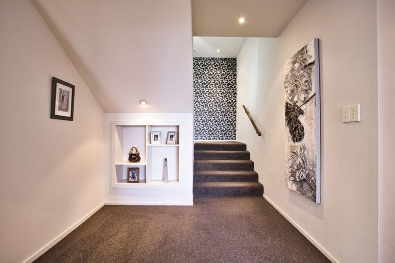 Photo of property in 7 Harry Ell Drive, Cashmere, Christchurch, 8022