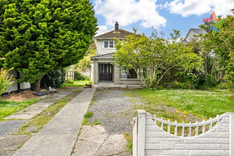 Photo of property in 14 Peck Street, Taita, Lower Hutt, 5011