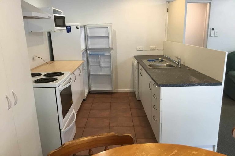 Photo of property in 12 Cosy Dell Road, North Dunedin, Dunedin, 9016