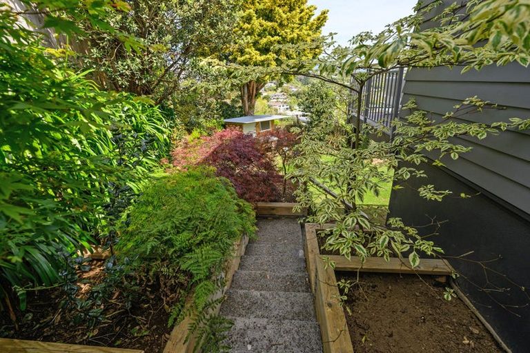 Photo of property in 18c Montana Place, Merrilands, New Plymouth, 4312