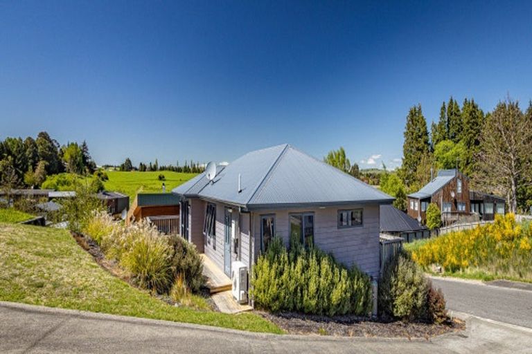 Photo of property in 6 Kowhai Heights, Ohakune, 4625