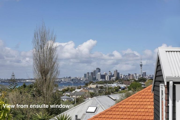 Photo of property in 4/39 Church Street, Northcote Point, Auckland, 0627