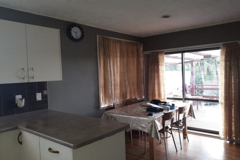 Photo of property in 10 Nogat Avenue, Papatoetoe, Auckland, 2024