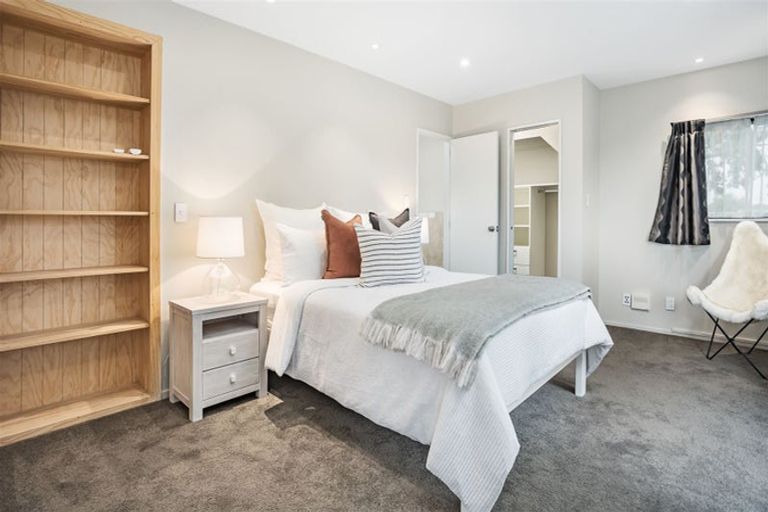 Photo of property in 306 Yaldhurst Road, Avonhead, Christchurch, 8042