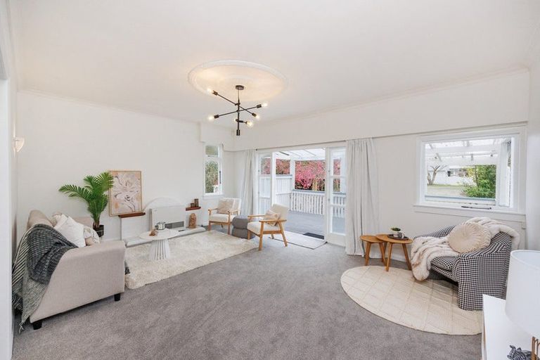 Photo of property in 20 Karina Terrace, Roslyn, Palmerston North, 4414