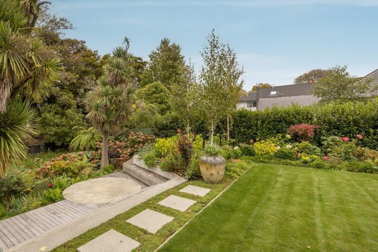 Photo of property in 16b Daresbury Lane, Fendalton, Christchurch, 8014