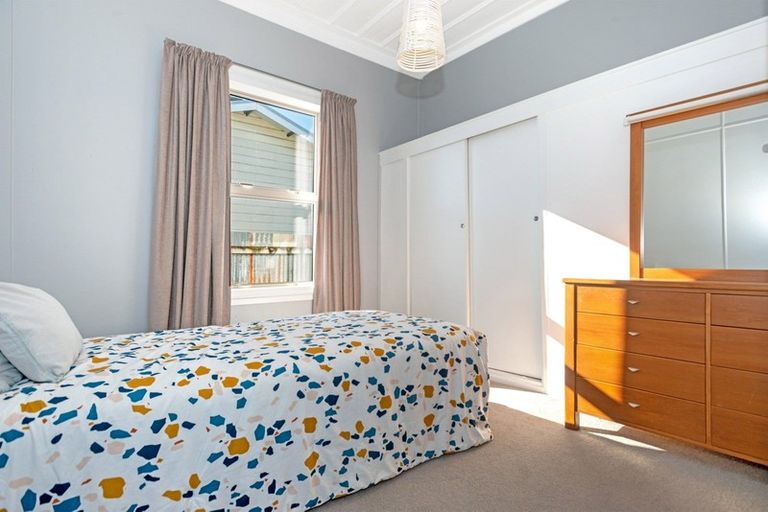 Photo of property in 27 Carnarvon Street, Gisborne, 4010