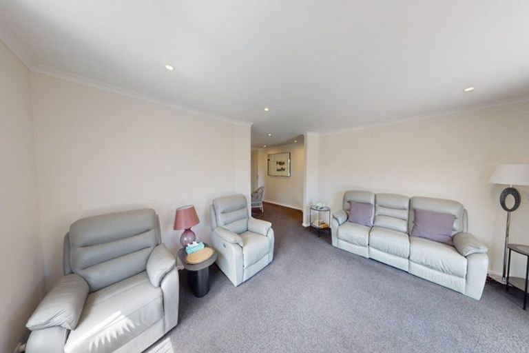 Photo of property in 1 Loader Place, Tawhero, Whanganui, 4501