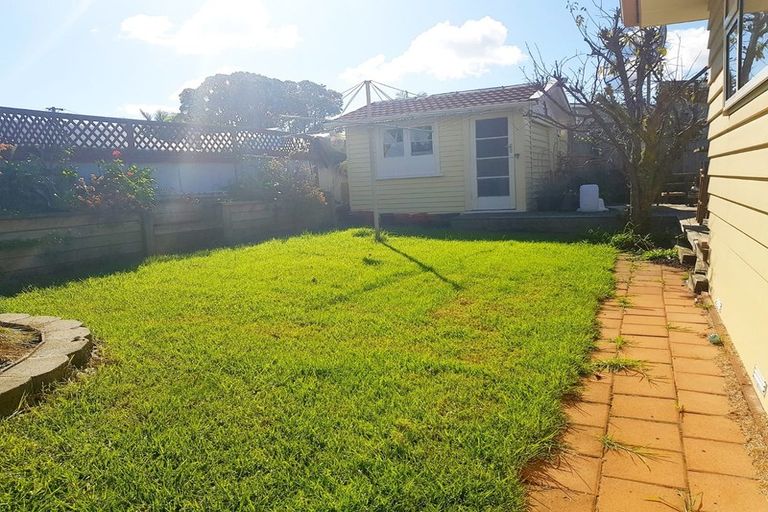 Photo of property in 19 David Street, Bayswater, Auckland, 0622