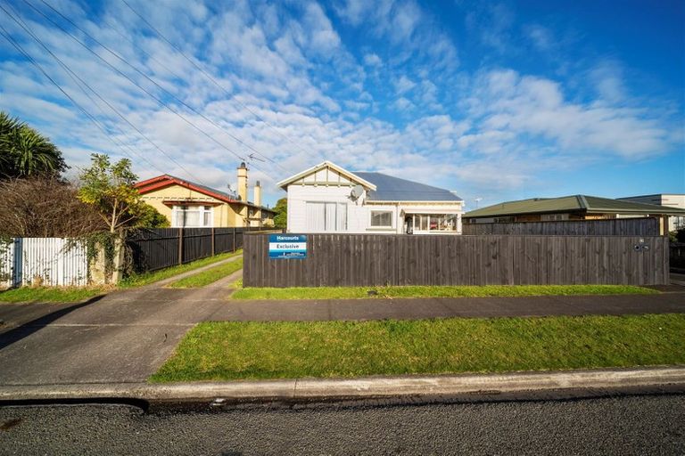 Photo of property in 80 Victoria Street, Hawera, 4610