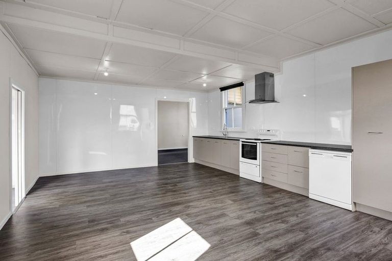 Photo of property in 39 Auroa Road, Otakeho, Hawera, 4678