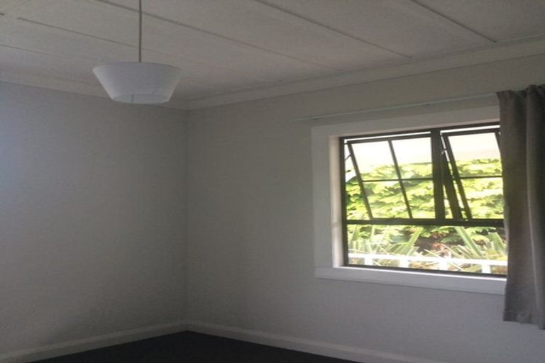 Photo of property in 72 Kaikorai Valley Road, Kaikorai, Dunedin, 9010