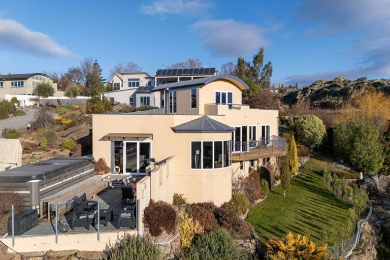 Photo of property in 7 Hawkdun Place, Bridge Hill, Alexandra, 9320