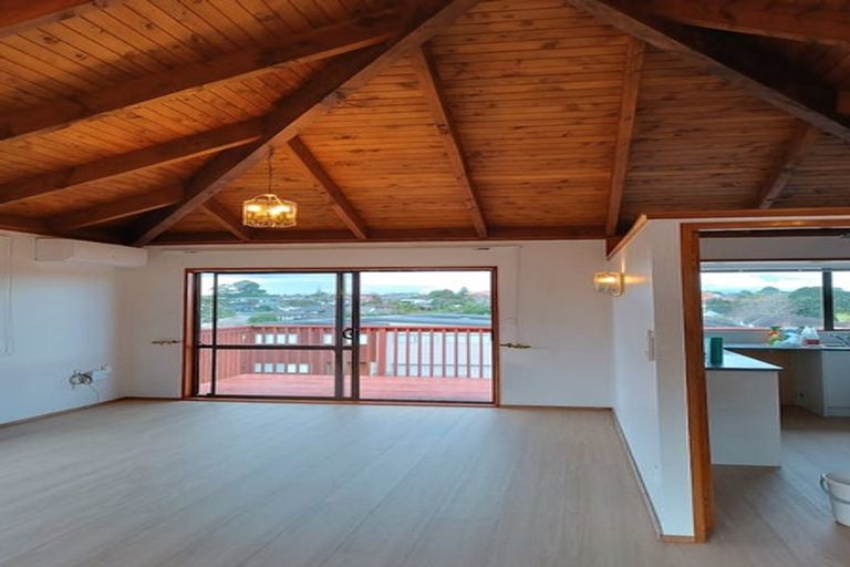 Photo of property in 34b Mark Edward Drive, Half Moon Bay, Auckland, 2012