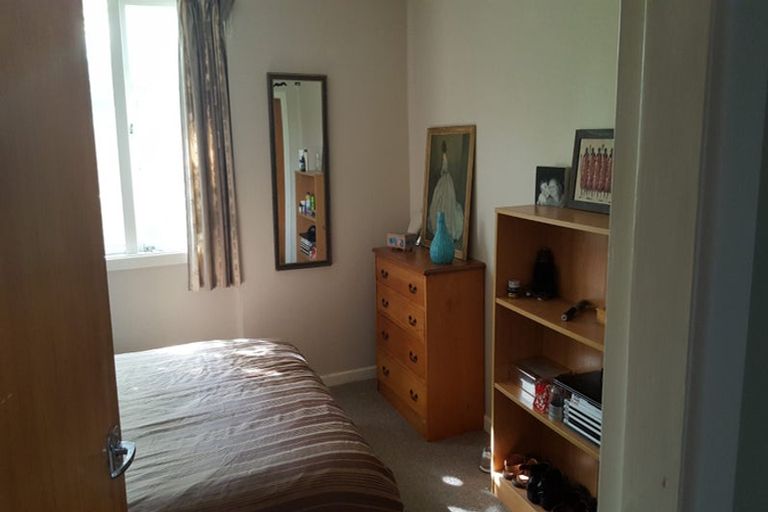 Photo of property in 48 Moana Road, Kelburn, Wellington, 6012