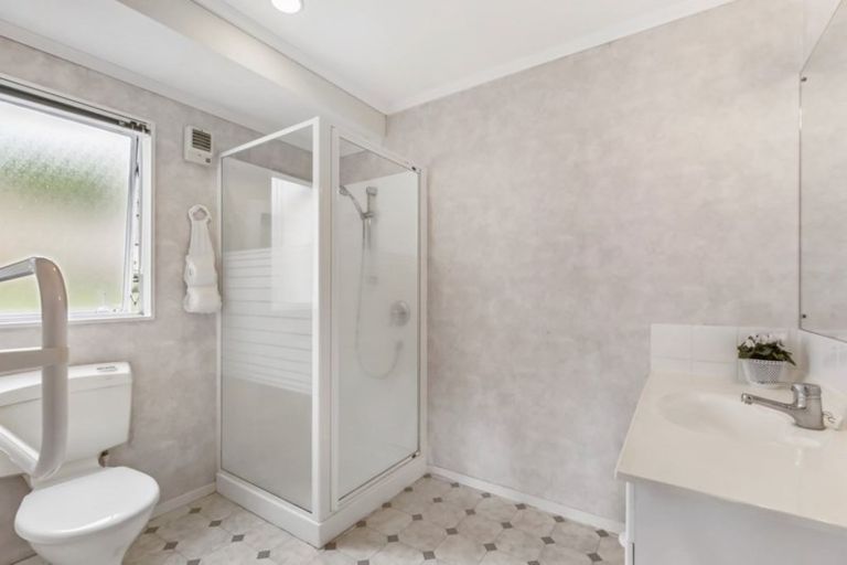 Photo of property in 52 Velma Road, Hillcrest, Auckland, 0627