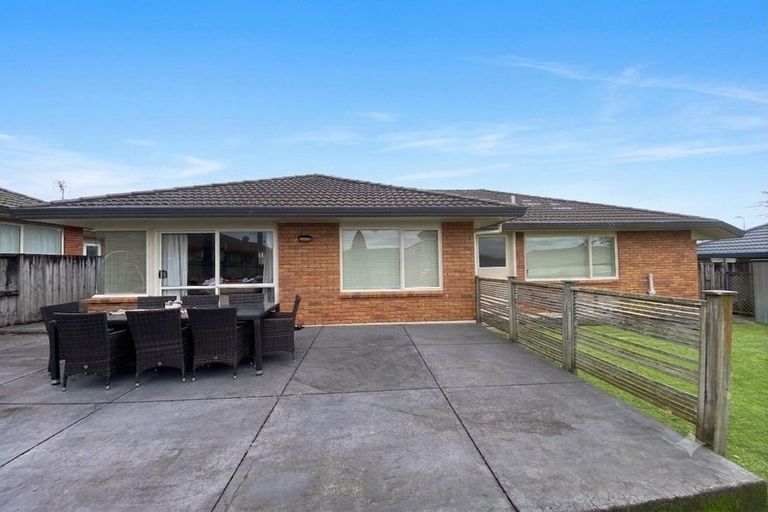 Photo of property in 1 Glanworth Place, Dannemora, Auckland, 2016