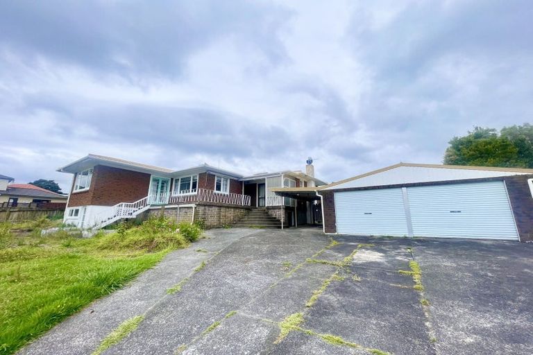 Photo of property in 3 Lavelle Road, Henderson, Auckland, 0612