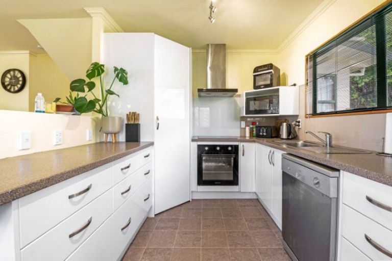 Photo of property in 29 Lake Okataina Road, Lake Okataina, Rotorua, 3074