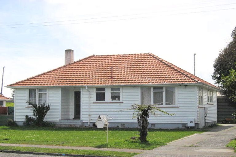 Photo of property in 11 Mahoe Place, Gonville, Whanganui, 4501