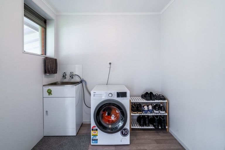 Photo of property in 16 Newbie Street, Heidelberg, Invercargill, 9812