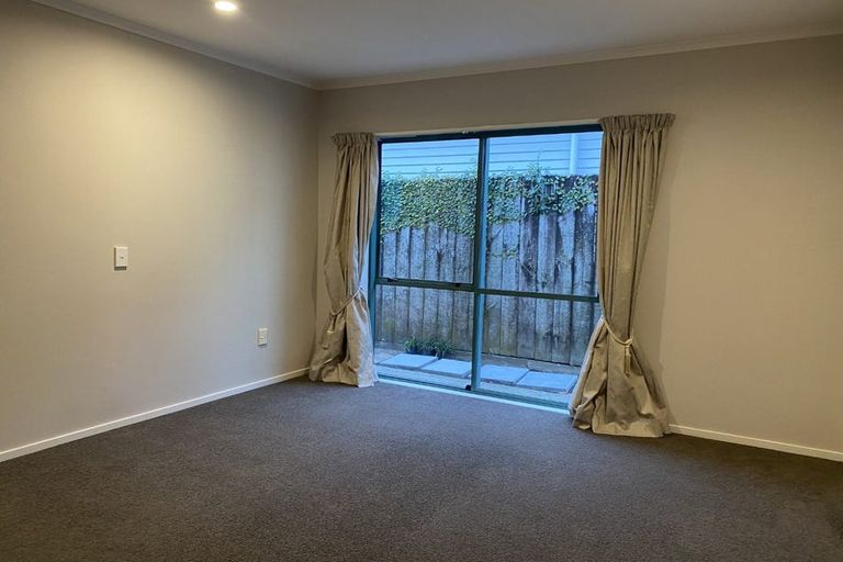 Photo of property in 5 Edgecumbe Way, Tauranga, 3110