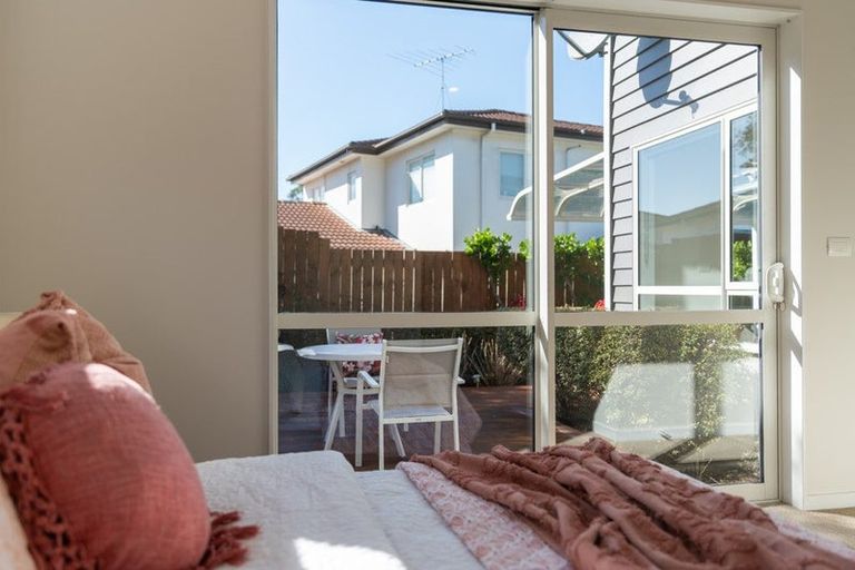 Photo of property in 5 Lyttelton Avenue, Forrest Hill, Auckland, 0620