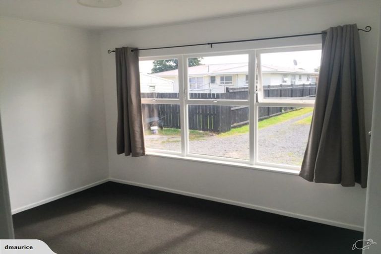 Photo of property in 9 Kambalda Street, Mangere Bridge, Auckland, 2022