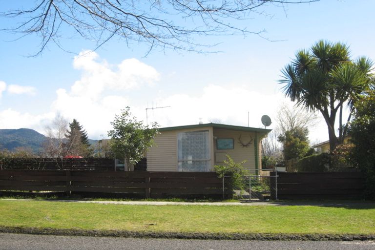 Photo of property in 65 Te Rangitautahanga Road, Turangi, 3334