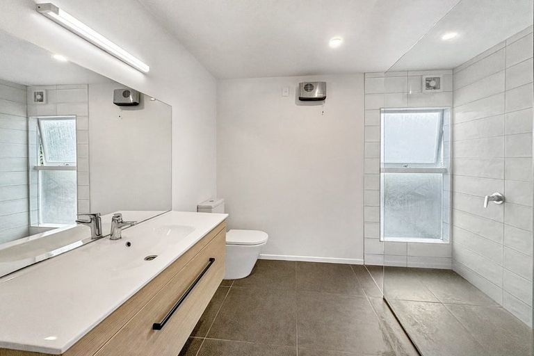 Photo of property in 23 Parkes Avenue, Saint Johns Hill, Whanganui, 4501