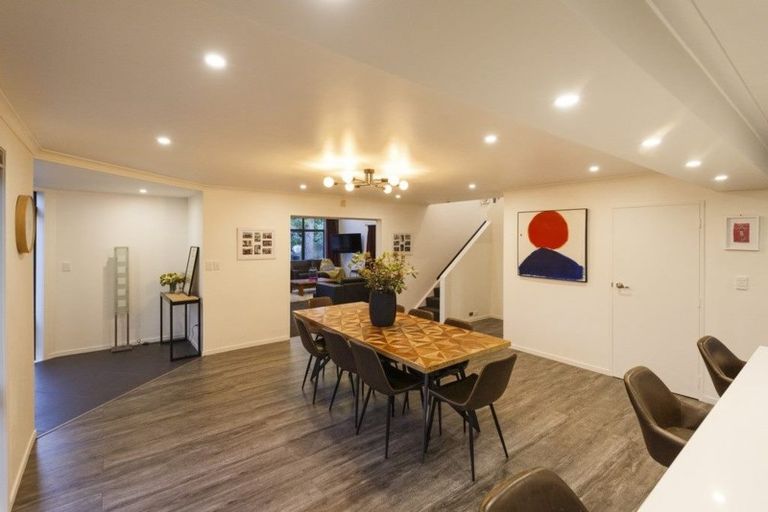 Photo of property in 2 Huata Place, West End, Palmerston North, 4412