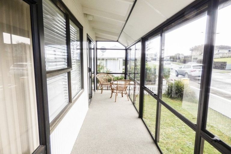 Photo of property in 10 Stuart Place, Blagdon, New Plymouth, 4310