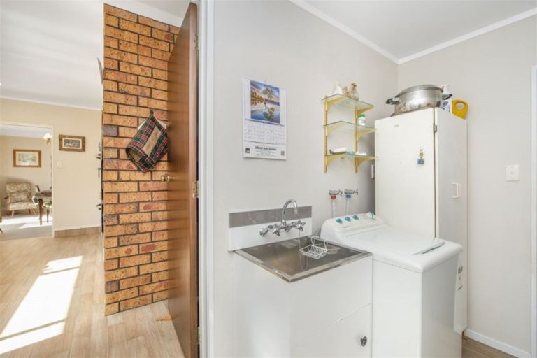 Photo of property in 33 Malcolm Street, Riverlea, Hamilton, 3216