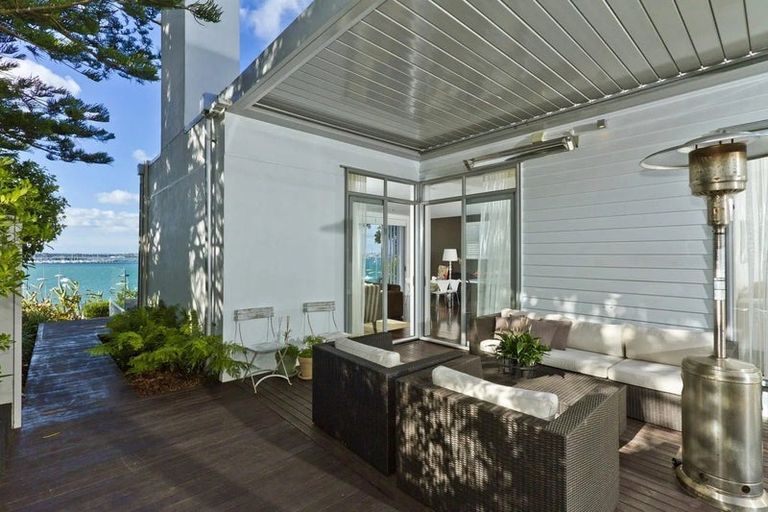 Photo of property in 47a Princes Street, Northcote Point, Auckland, 0627