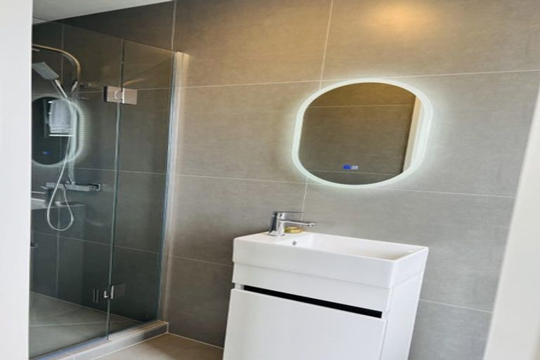 Photo of property in 24 Clayden Shuttleworth Street, Papakura, 2110