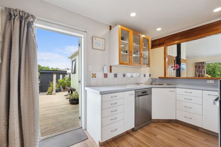 Photo of property in 7 Watters Row, Glen Avon, New Plymouth, 4312