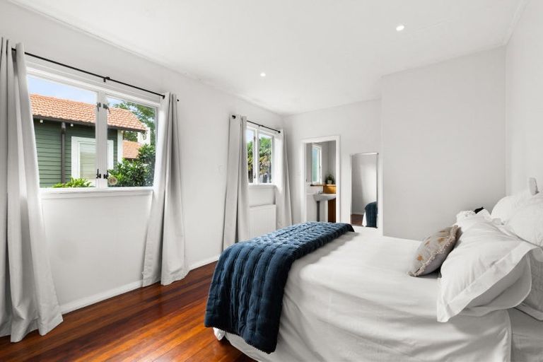 Photo of property in 13 Mchardy Street, Havelock North, 4130