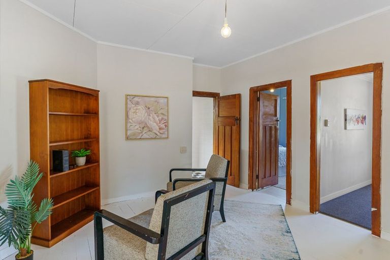 Photo of property in 4 Hokio Road, Hokio Beach, Levin, 5571
