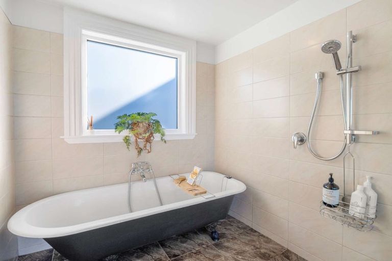 Photo of property in 63 Tees Street, South Hill, Oamaru, 9400