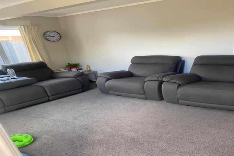 Photo of property in 135a Clevedon Road, Papakura, 2110