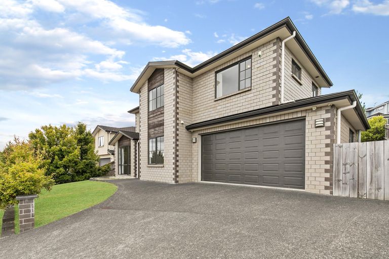 Photo of property in 99 Laurel Oak Drive, Schnapper Rock, Auckland, 0632