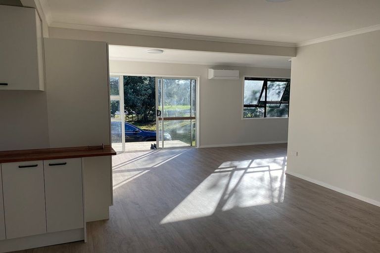 Photo of property in 281 One Tree Point Road, One Tree Point, 0118