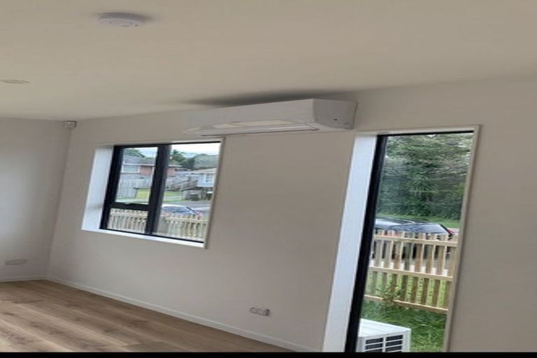 Photo of property in 67a Divich Avenue, Te Atatu South, Auckland, 0610