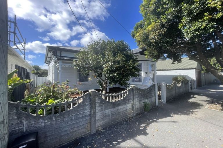 Photo of property in 28 Cuba Street, Petone, Lower Hutt, 5012