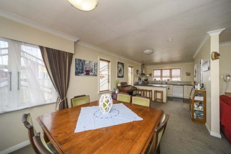 Photo of property in 8 Lambert Street, Marton, 4710