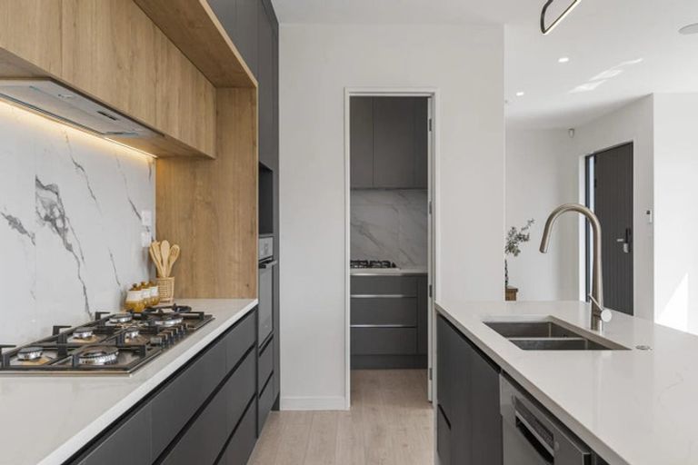 Photo of property in 52 Pukemarino Road, Waimauku, 0812